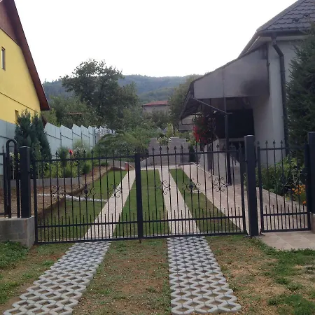 Privat Gretka * Hnusta